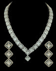 Regal Natural Carved Aquamarine Necklace in E-colored VVS Flawless Diamonds and 18K Gold